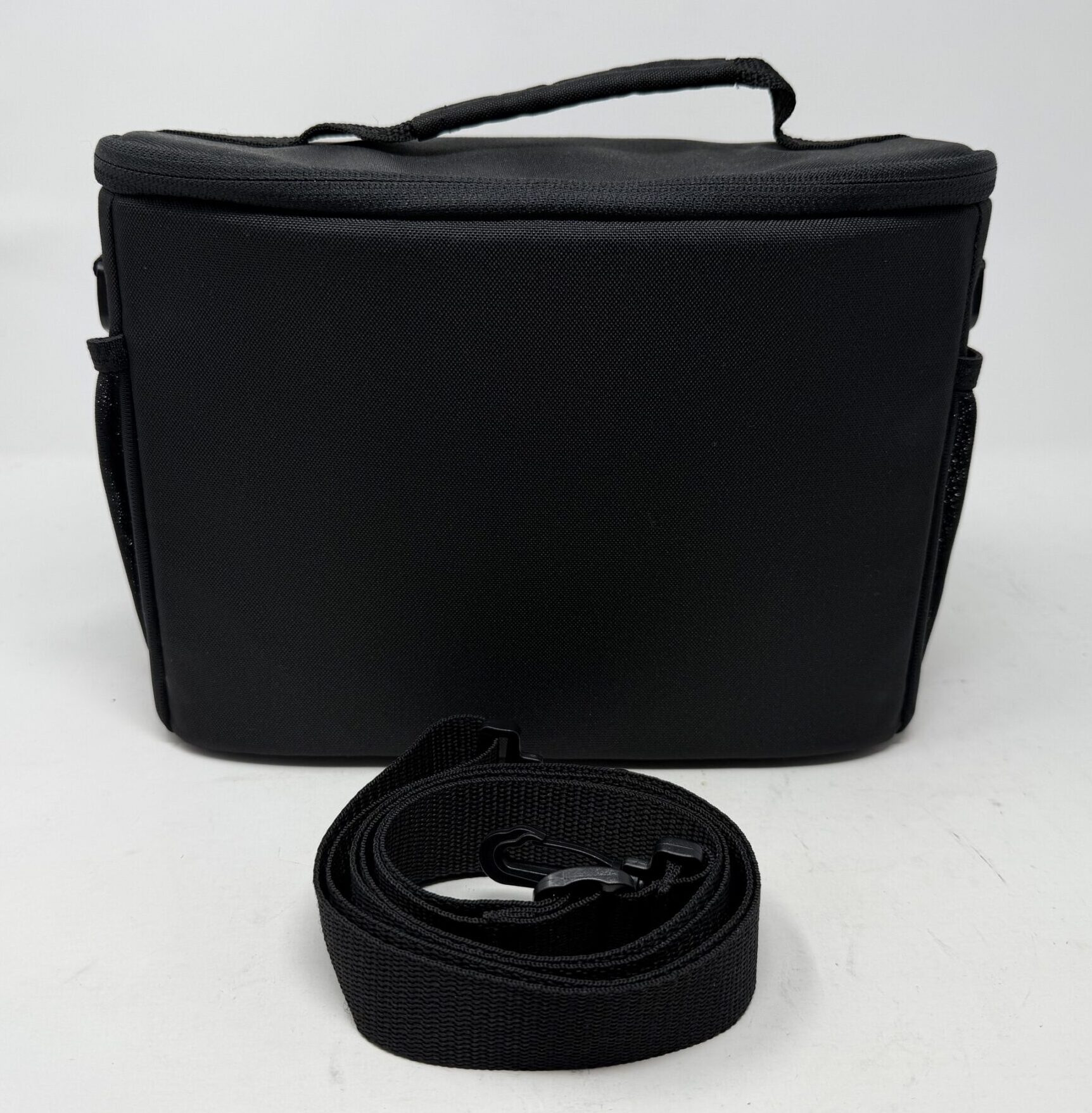 Webdeb, LLC at WebDeb.com Tamrac Jazz Camera Bag with strap